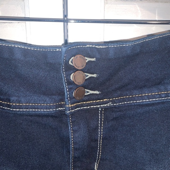 YMI Wanna a beta butt Stretchy Skinny Jeans New Size 24 - Picture 10 of 12